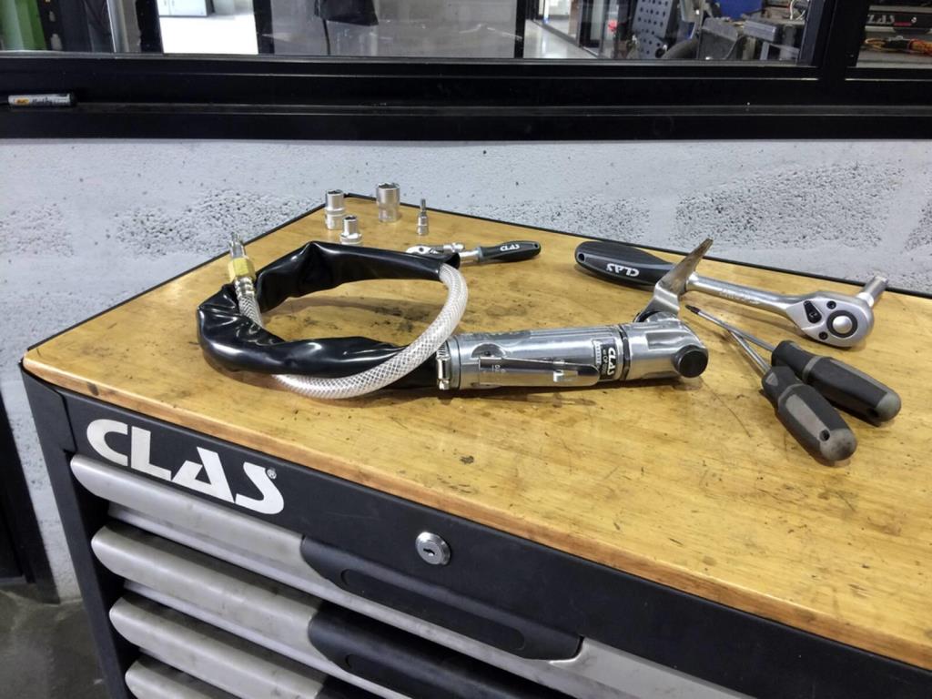 Couteau pneumatique CLAS OP 0500